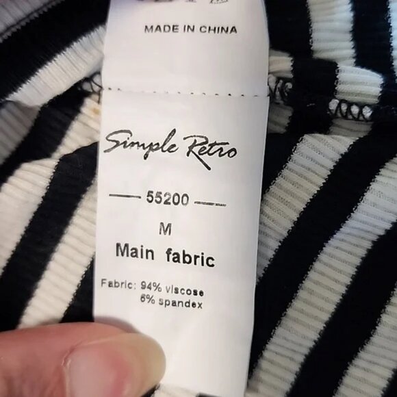 🌴 Simple Retro sweetheart, ribbed knit Tank Top 🌴 - Picture 4 of 5